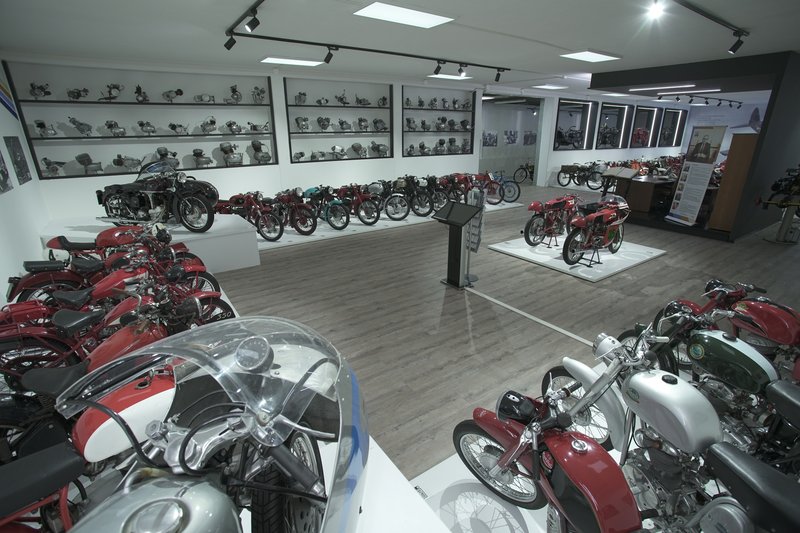 Collezione Nigelli - esposizione motori